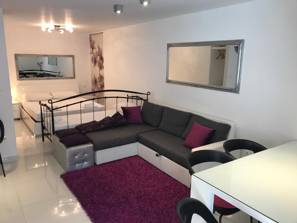 Studio Apartman Hotel Split Exterior photo
